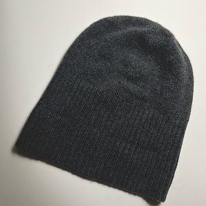 The Washable Cashmere Hat by Hammacher Schlemmer